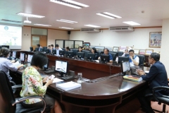 ประชุมรับฟังการจัดทำโครงสร้างหน่วยงานกรอบอัตรากำลังสายสนันสนุน มหาวิทยาลัยราชภัฏสกลนคร 4 ปี พ.ศ. 2561 - 2564 (15 ธันวาคม 2560)