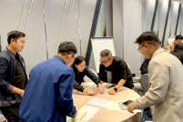 LINE_ALBUM_230369_260325_16