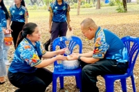 LINE_ALBUM_รดน้ำขอพรท่านรอง_260408_13