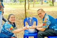 LINE_ALBUM_รดน้ำขอพรท่านรอง_260408_28