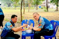 LINE_ALBUM_รดน้ำขอพรท่านรอง_260408_50