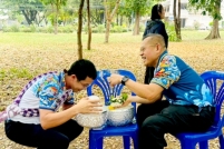 LINE_ALBUM_รดน้ำขอพรท่านรอง_260408_88