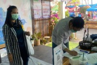 LINE_ALBUM_งานกาชาดวันที่-3-27-ก.พ.65_๒๒๐๒๒๘_16